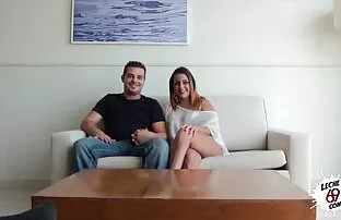 Le ragazze si amano all'inguine video porno mogli mature
