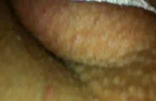 Lei siti porno donne mature si arrampica gonna