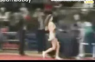 Tintura bionda, accarezzando le scarpe, sollevando le gambe fino migliori siti porno milf a infilare perline