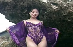 Porno con un procace xxx mamme mature donna su un sedia lungo bianco